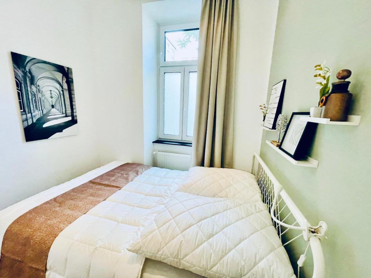 Colorful & Quiet Apartment In Beautiful Viennese Building Εξωτερικό φωτογραφία
